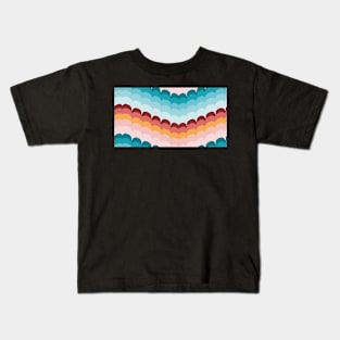 Bargello scallop waves turquoise coral Kids T-Shirt